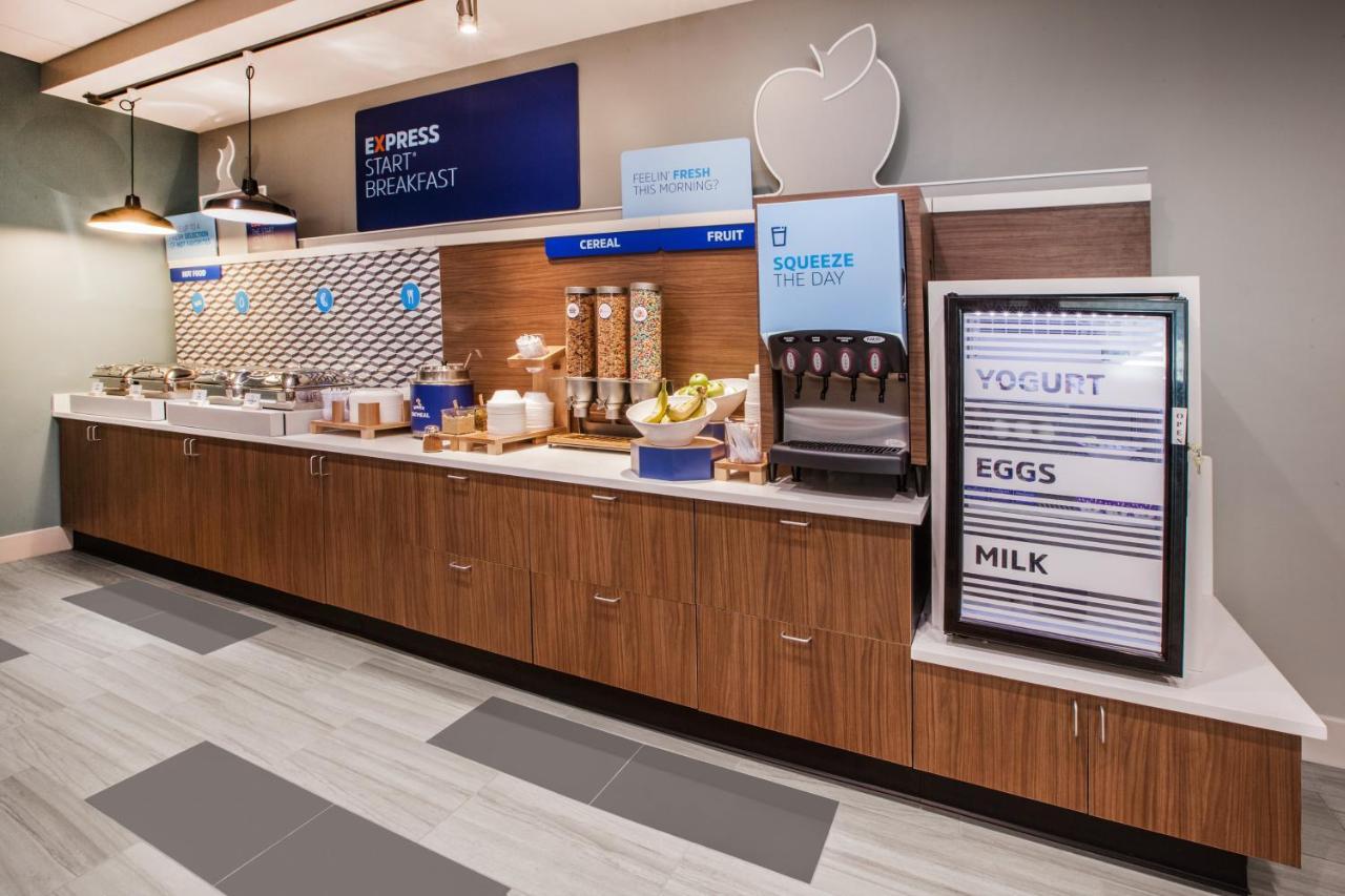 Holiday Inn Express & Suites - Grand Rapids South - Wyoming By Ihg Екстериор снимка