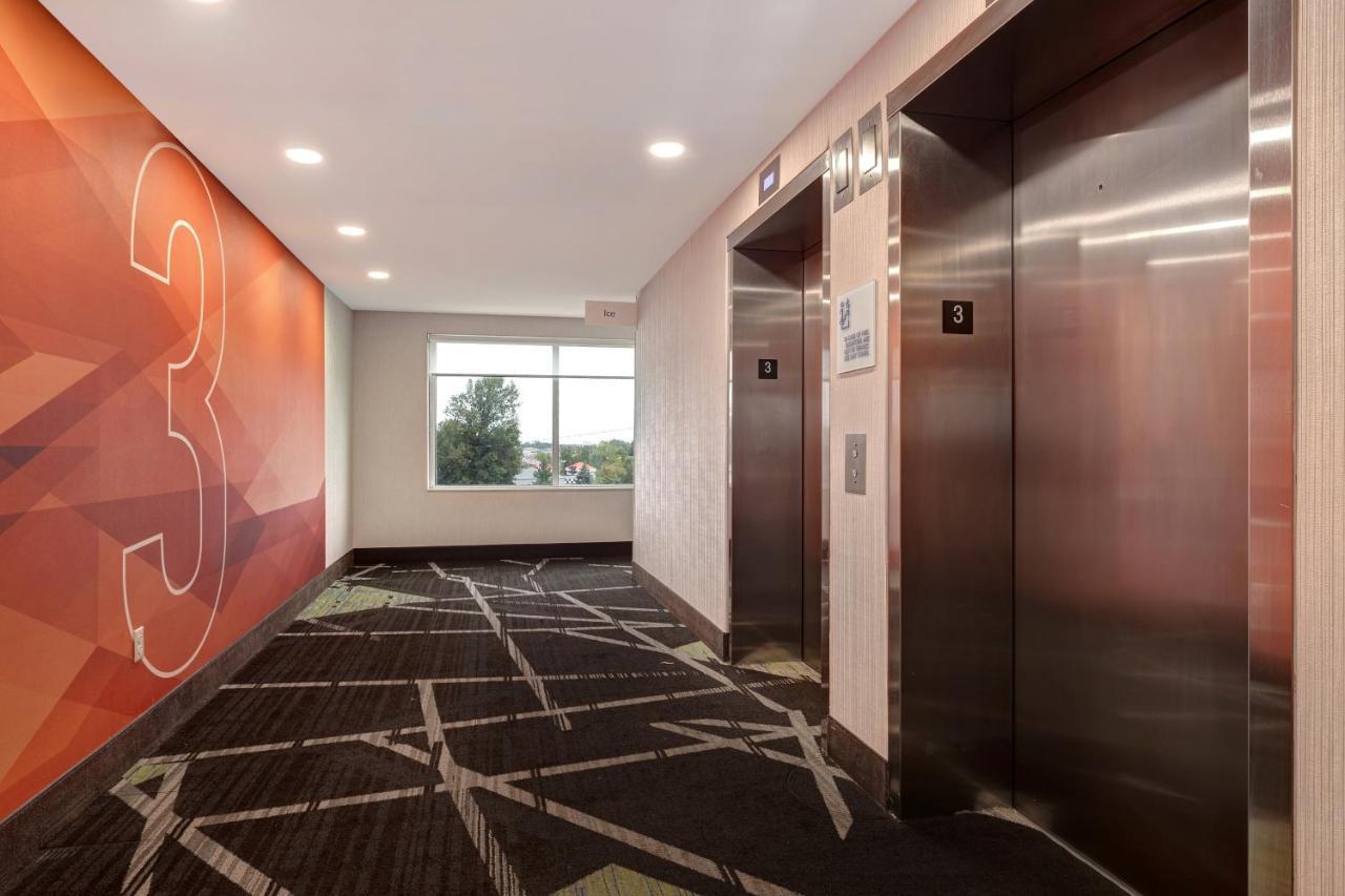 Holiday Inn Express & Suites - Grand Rapids South - Wyoming By Ihg Екстериор снимка
