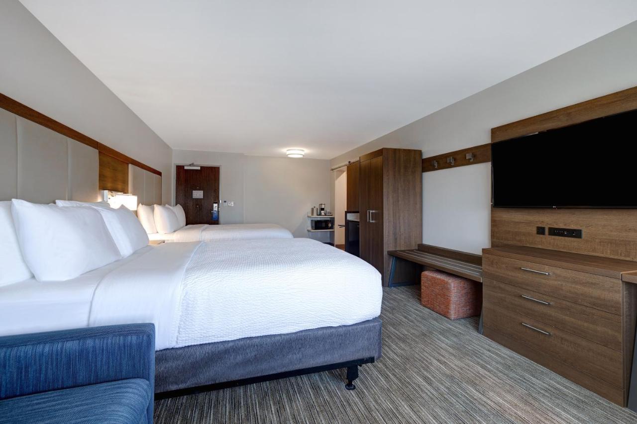 Holiday Inn Express & Suites - Grand Rapids South - Wyoming By Ihg Екстериор снимка