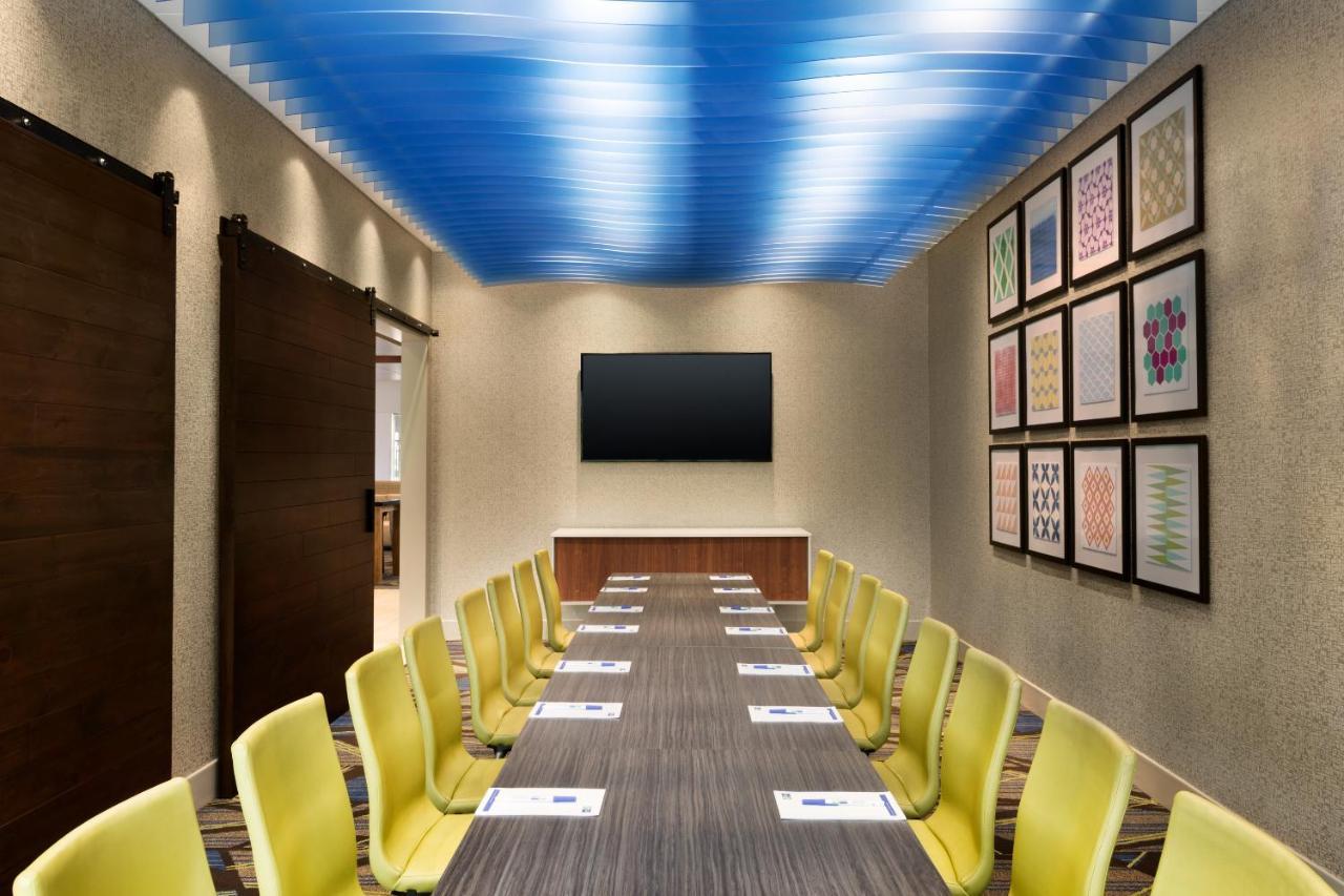 Holiday Inn Express & Suites - Grand Rapids South - Wyoming By Ihg Екстериор снимка